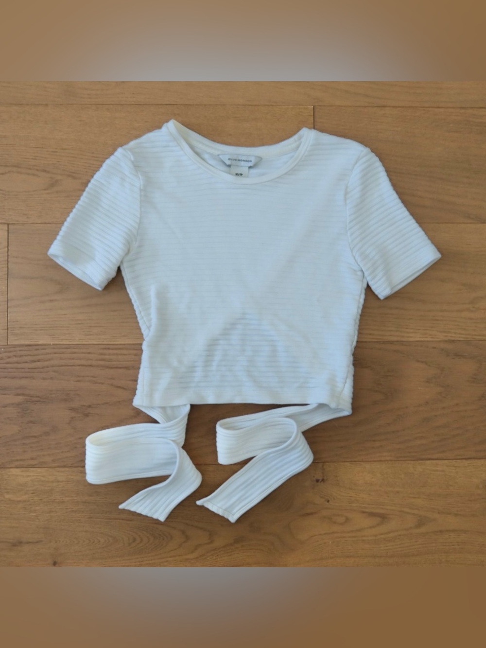 Club Monaco White Ribbed Tie-Front Crop Top